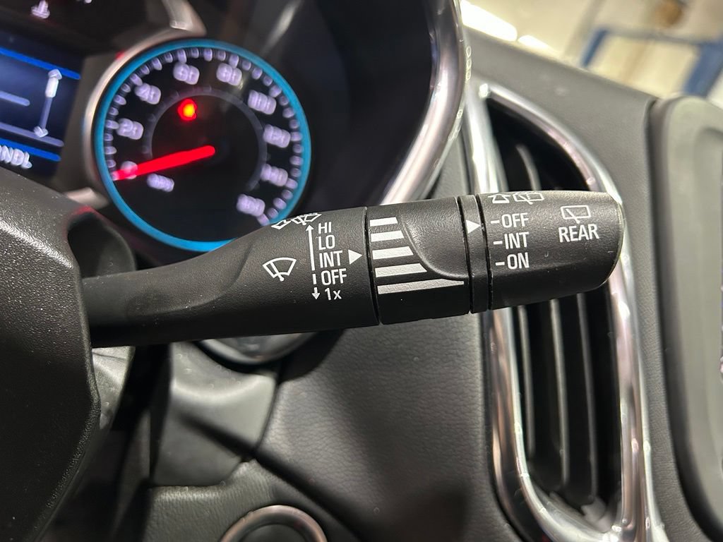 Used 2022 Chevrolet Equinox LT FWD image 21