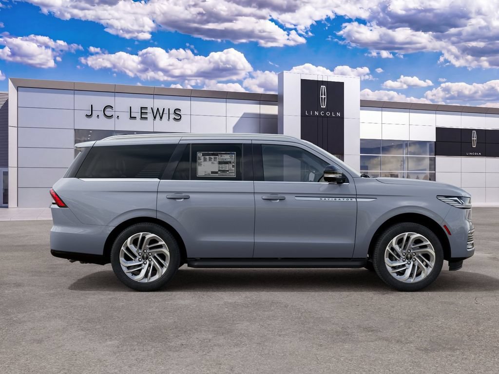 New 2027 Lincoln Navigator Premiere RWD image 8