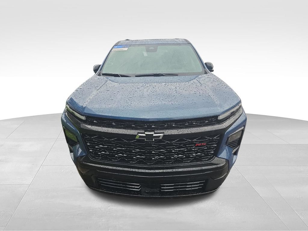Used 2026 Chevrolet Traverse RS FWD image 2