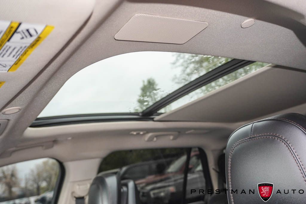 Used 2023 Lincoln Aviator Reserve w/ Equipment Group 201A image 10