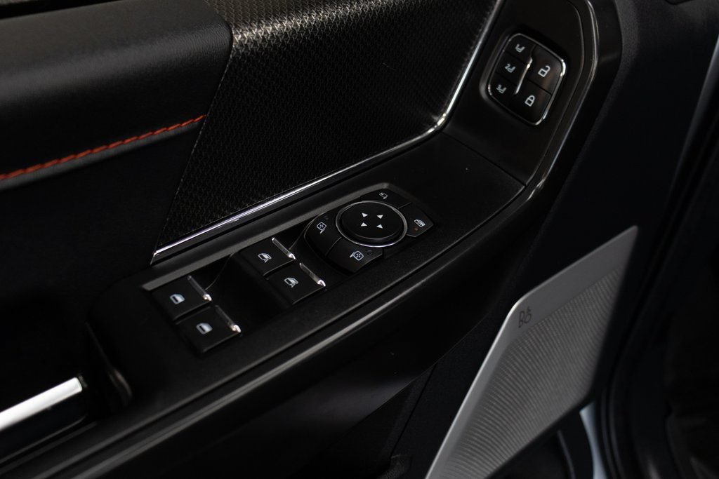 Used 2025 Ford F150 Raptor AWD/4WD image 18