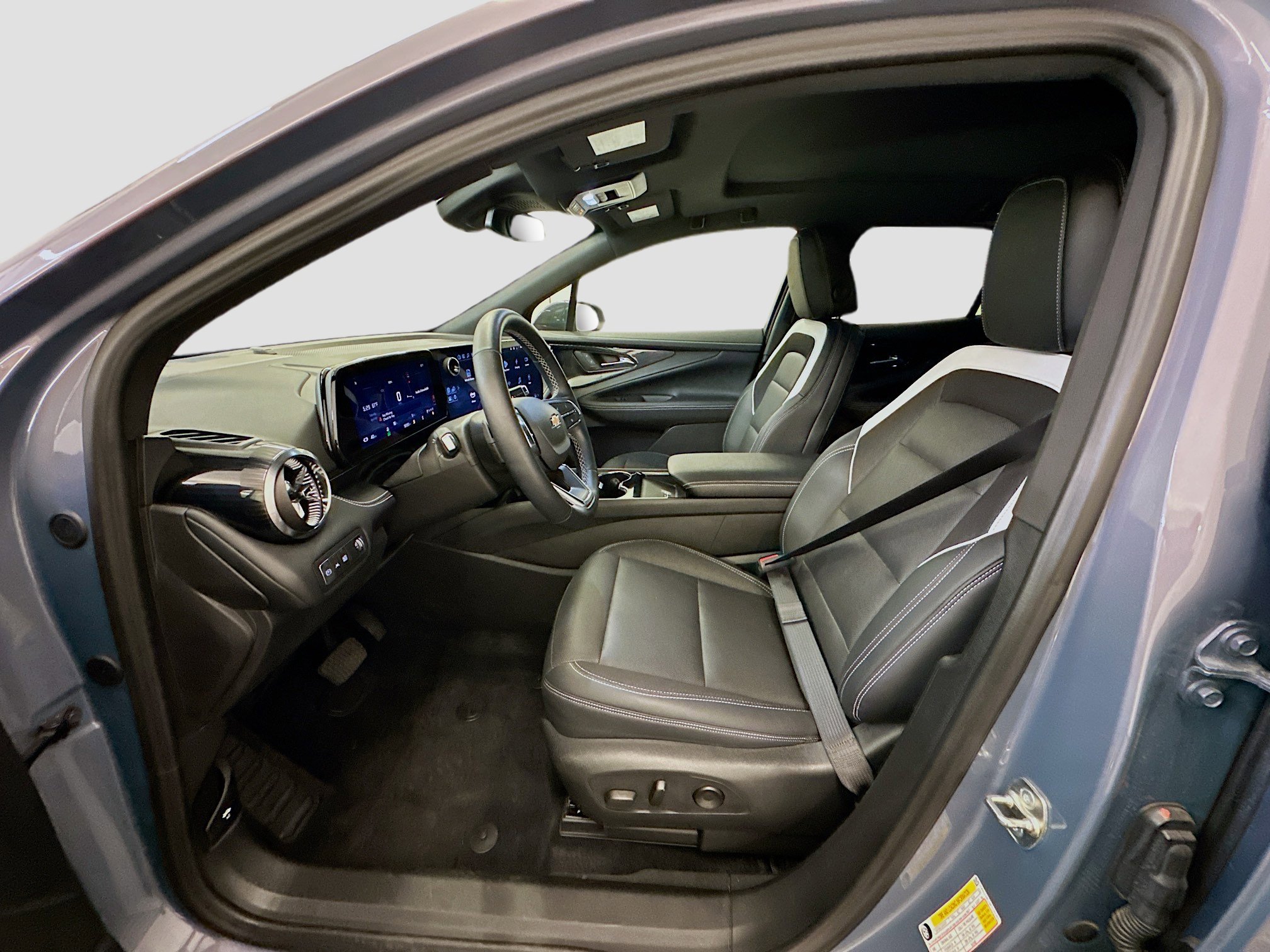 Used 2024 Chevrolet Blazer EV LT image 13