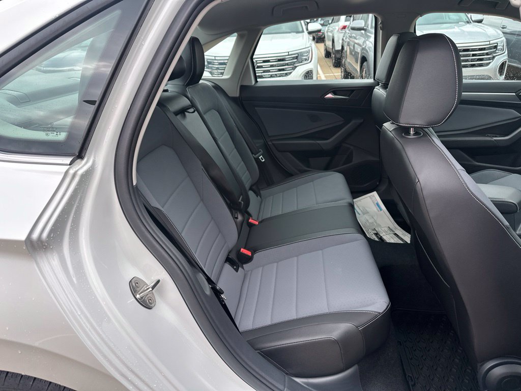 New 2026 Volkswagen Jetta SE FWD image 26