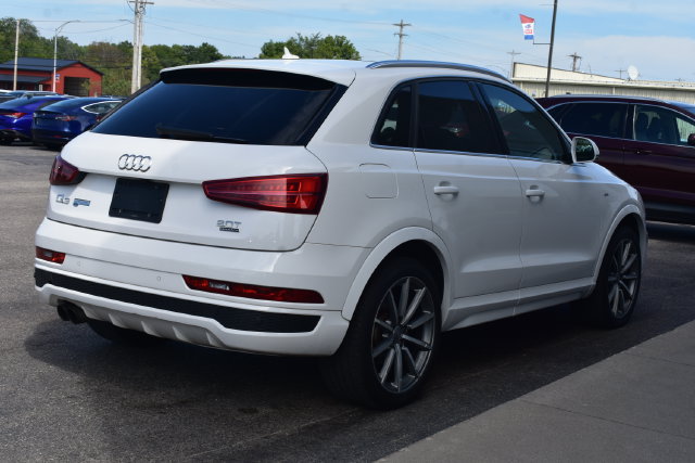 Used 2018 Audi Q3 2.0T Premium Plus w/ Premium Plus Package AWD/4WD image 12