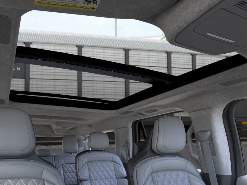 New 2025 Lincoln Navigator L Black Label image 22