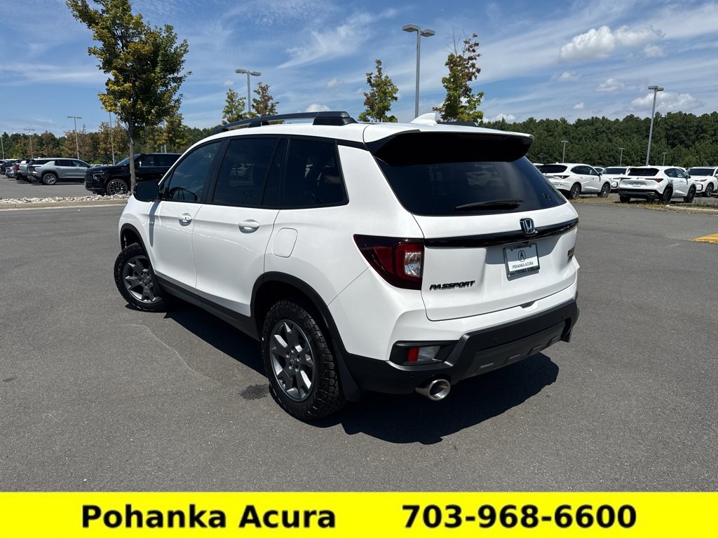 Used 2025 Honda Passport TrailSport image 5