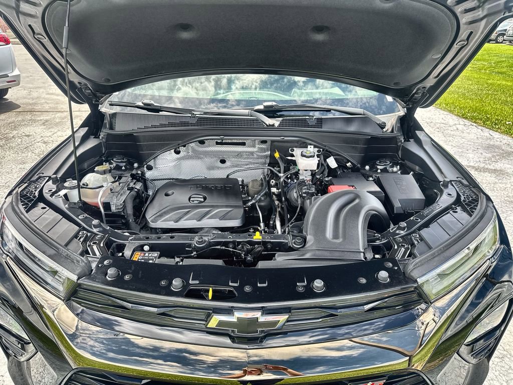 Used 2022 Chevrolet TrailBlazer RS w/ Technology Package AWD/4WD image 24