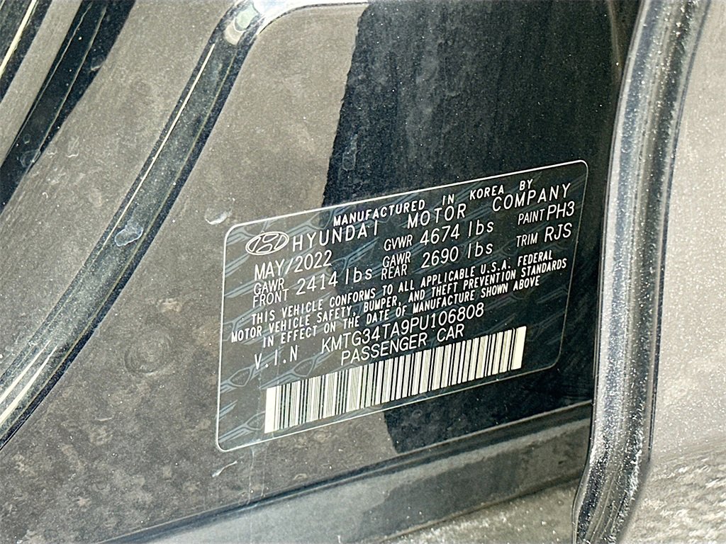 Used 2023 Genesis G70 2.0T image 29