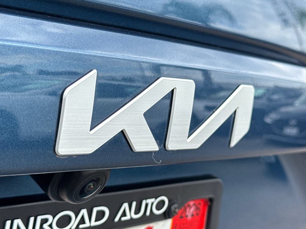 Used 2024 Kia Niro Wind FWD image 14