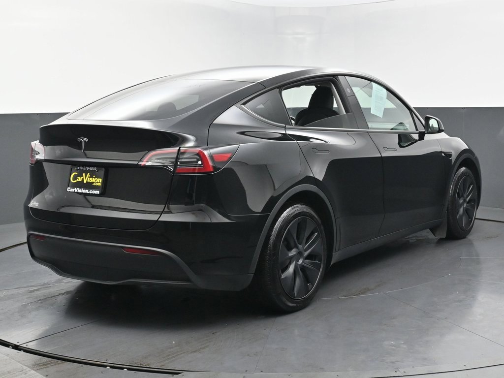 Used 2025 Tesla Model Y Long Range image 4