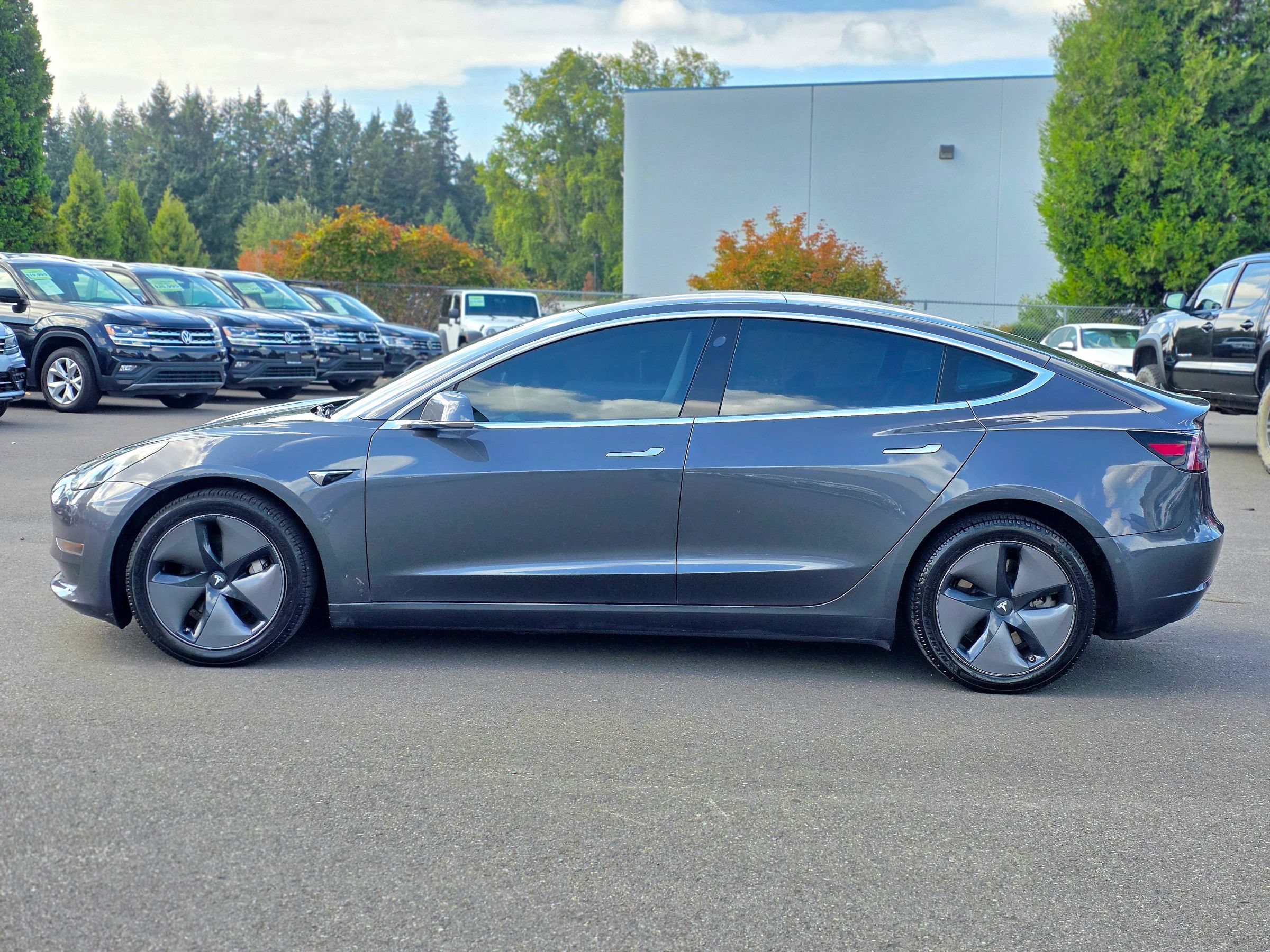 Used 2018 Tesla Model 3 Long Range AWD/4WD image 9