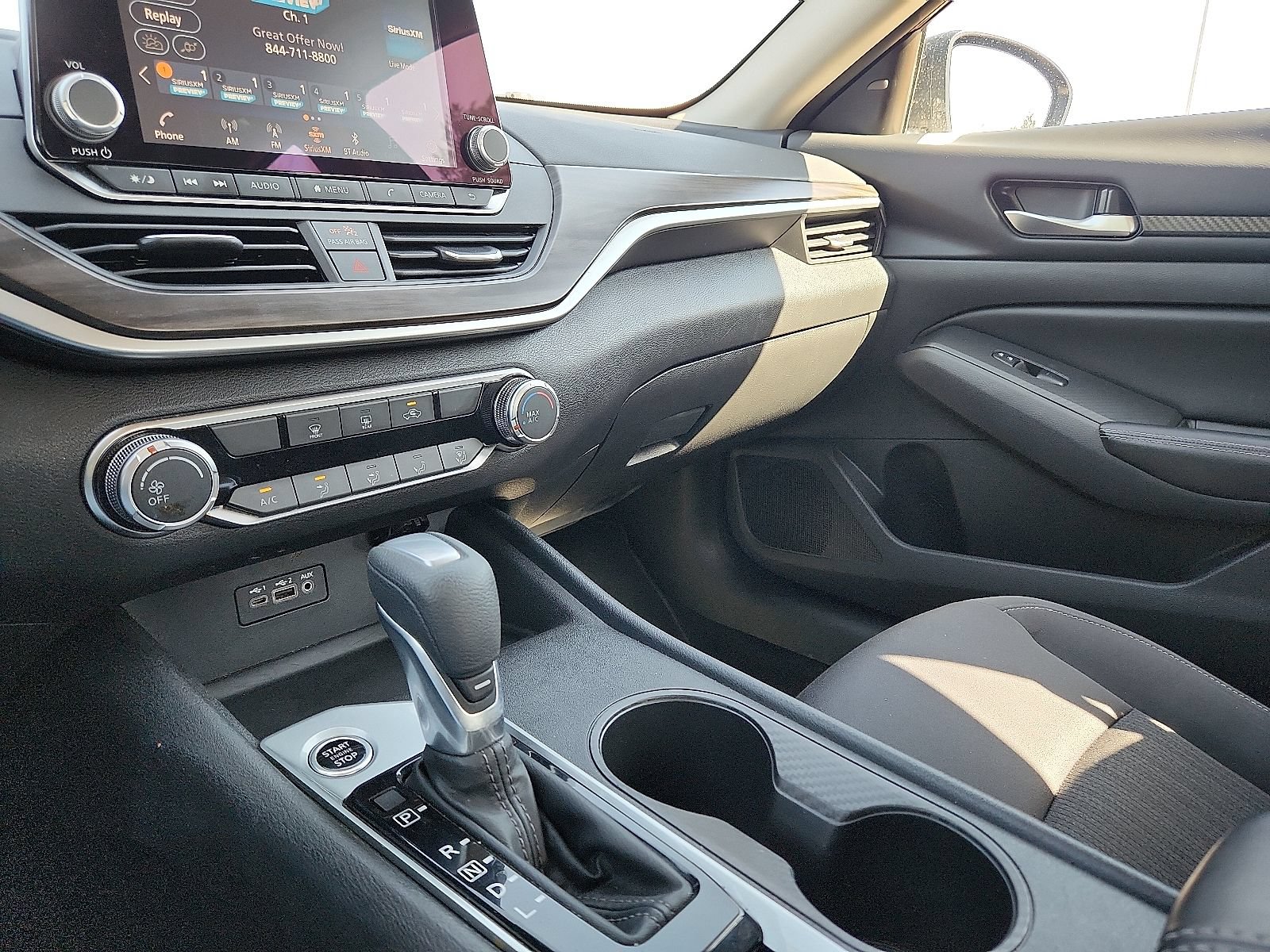 Used 2025 Nissan Altima 2.5 SV FWD image 20