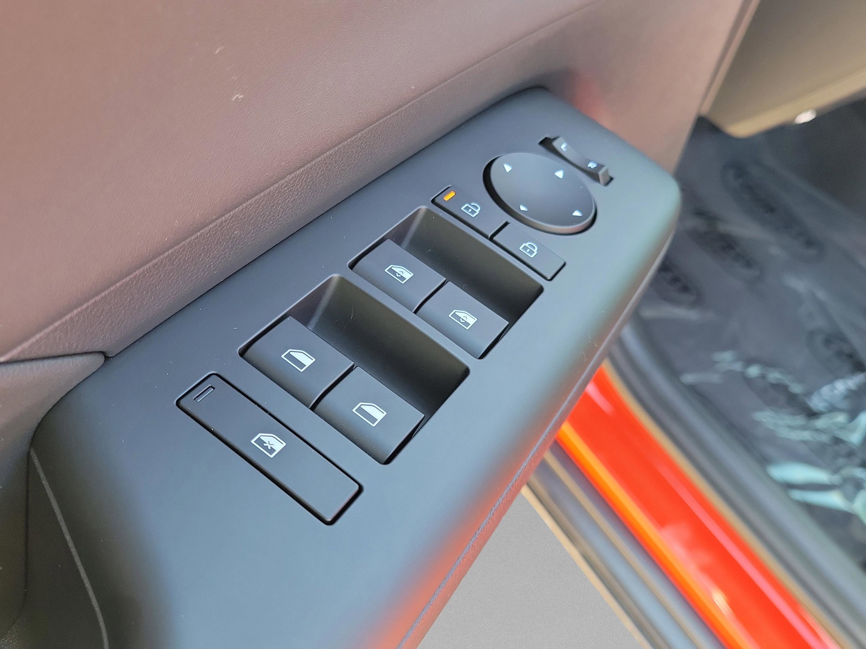 New 2026 Hyundai Kona SEL Premium image 18