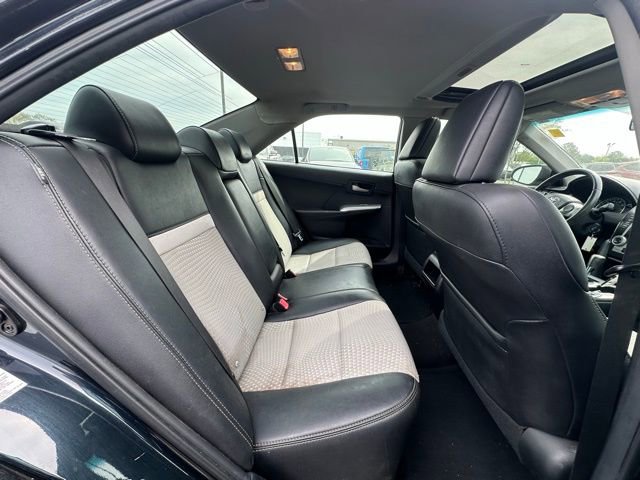 Used 2014 Toyota Camry SE FWD image 29