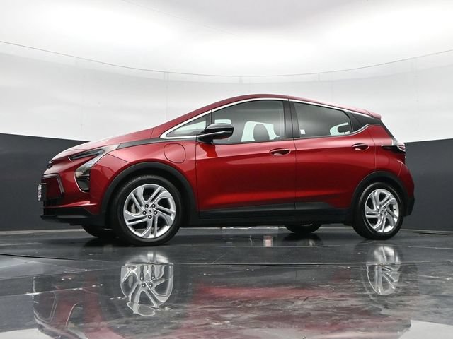 Used 2023 Chevrolet Bolt LT FWD image 45