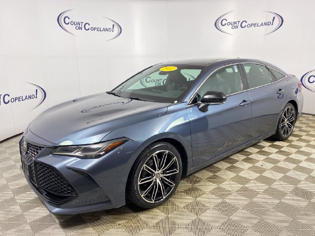 Certified 2022 Toyota Avalon Touring w/ Carpet Mat Package (TMS) FWD image 3
