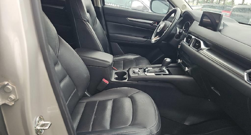 Used 2025 MAZDA CX-5 AWD 2.5 S w/ Preferred Package image 2