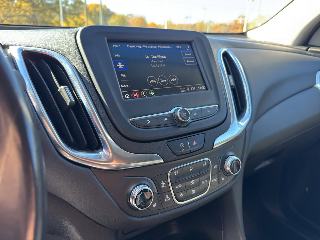 Used 2022 Chevrolet Equinox LT w/ Driver Convenience Package image 12