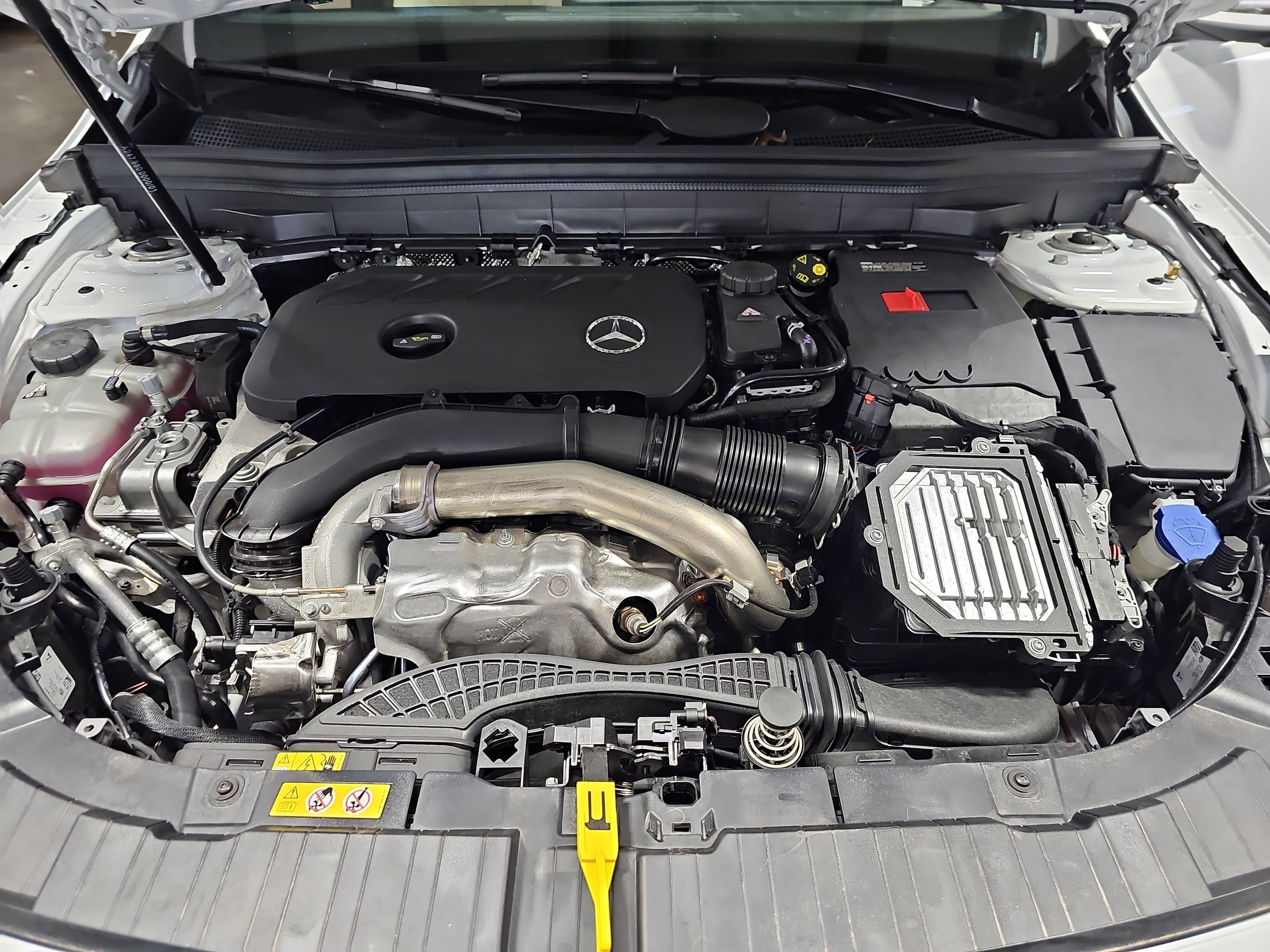 New 2026 Mercedes-Benz GLB 250 image 32