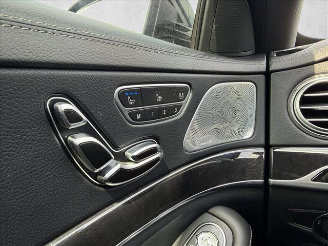 Used 2019 Mercedes-Benz S 560 Sedan image 15