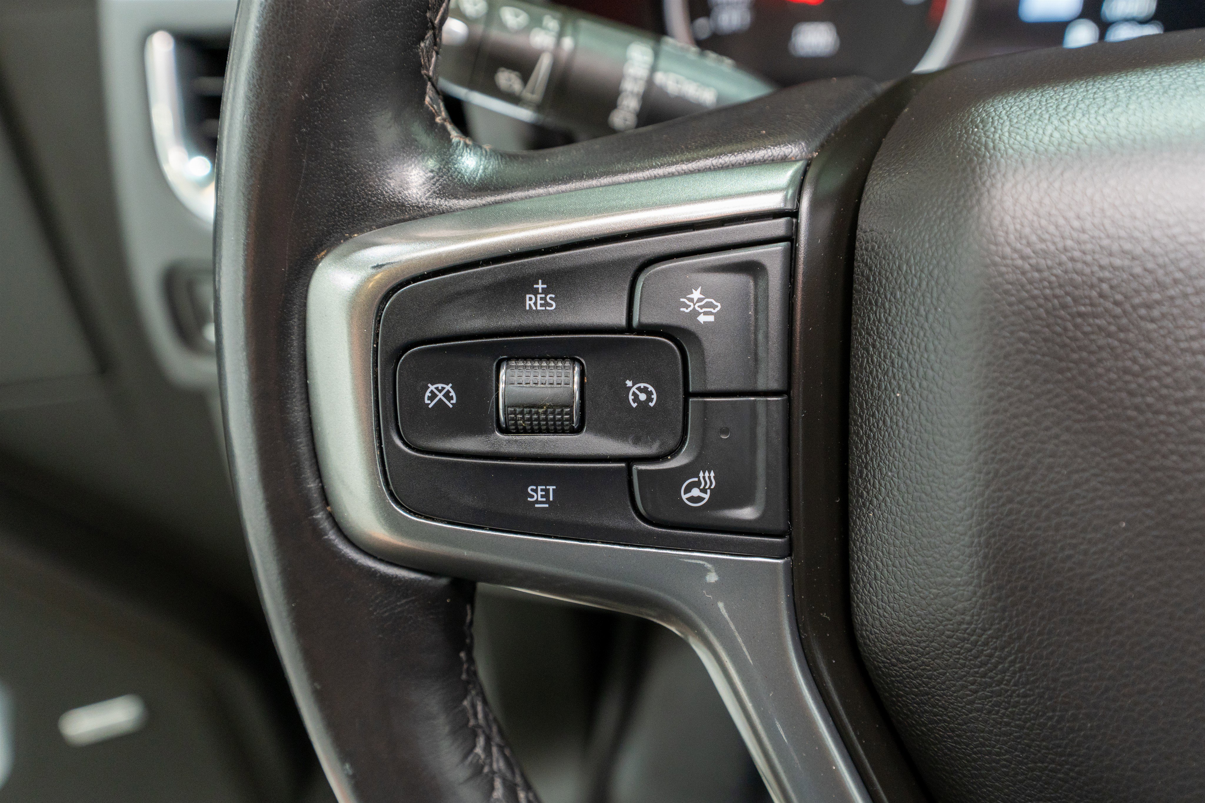 Used 2021 Chevrolet Tahoe Premier AWD/4WD image 27