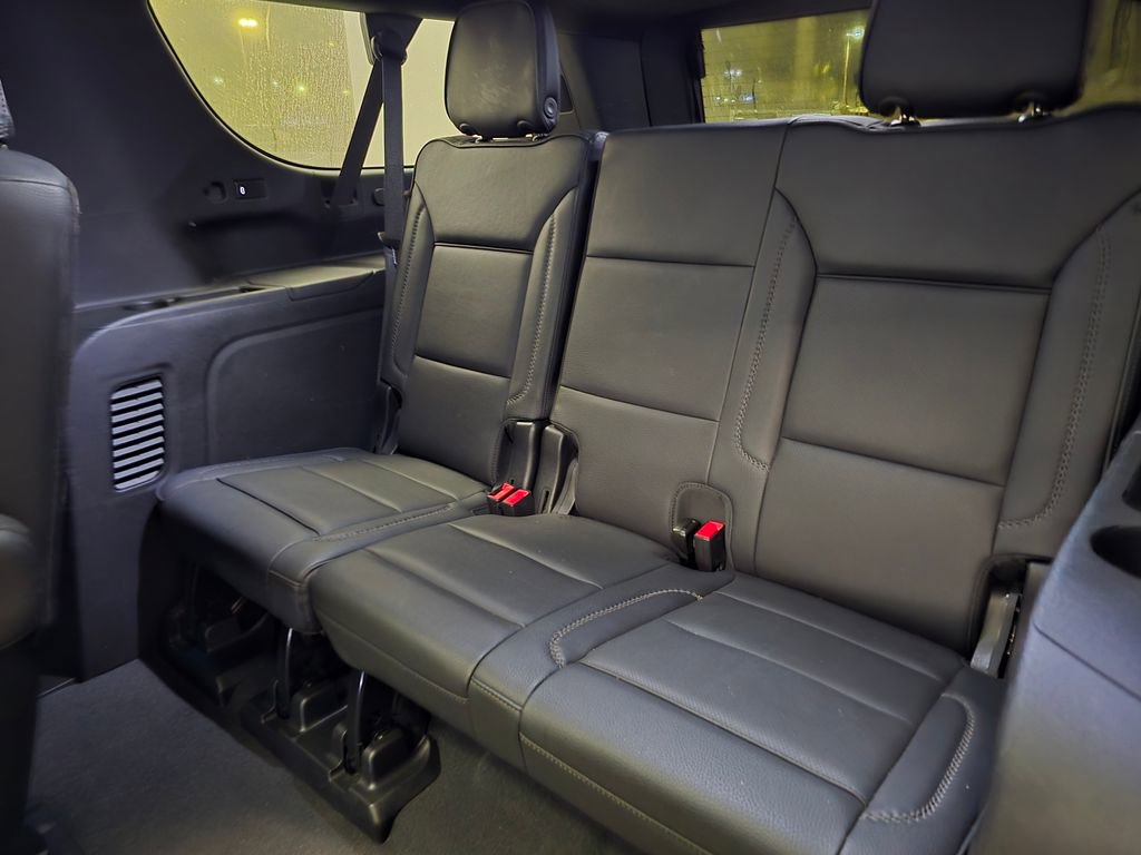 Used 2024 GMC Yukon XL Denali AWD/4WD image 35