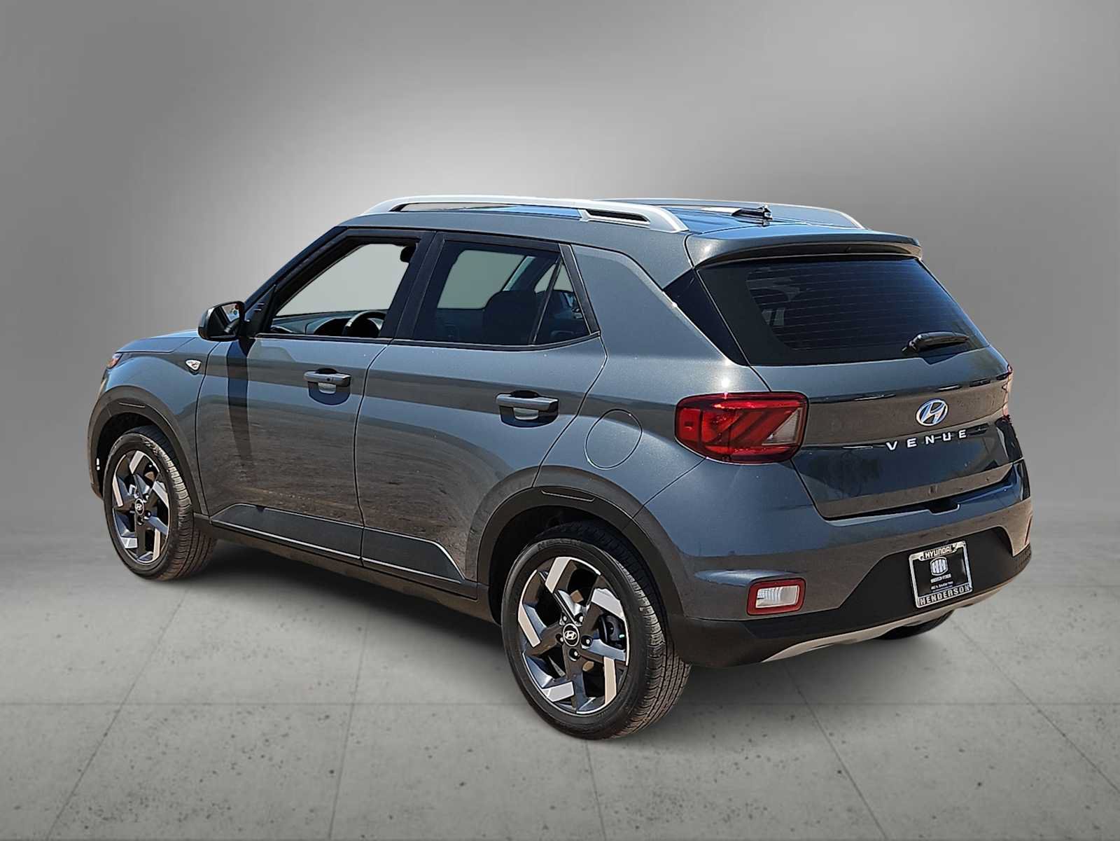 Certified 2026 Hyundai Venue SEL FWD image 6