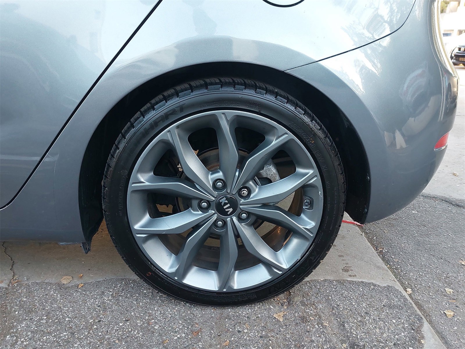 Used 2018 Kia Forte SX image 32