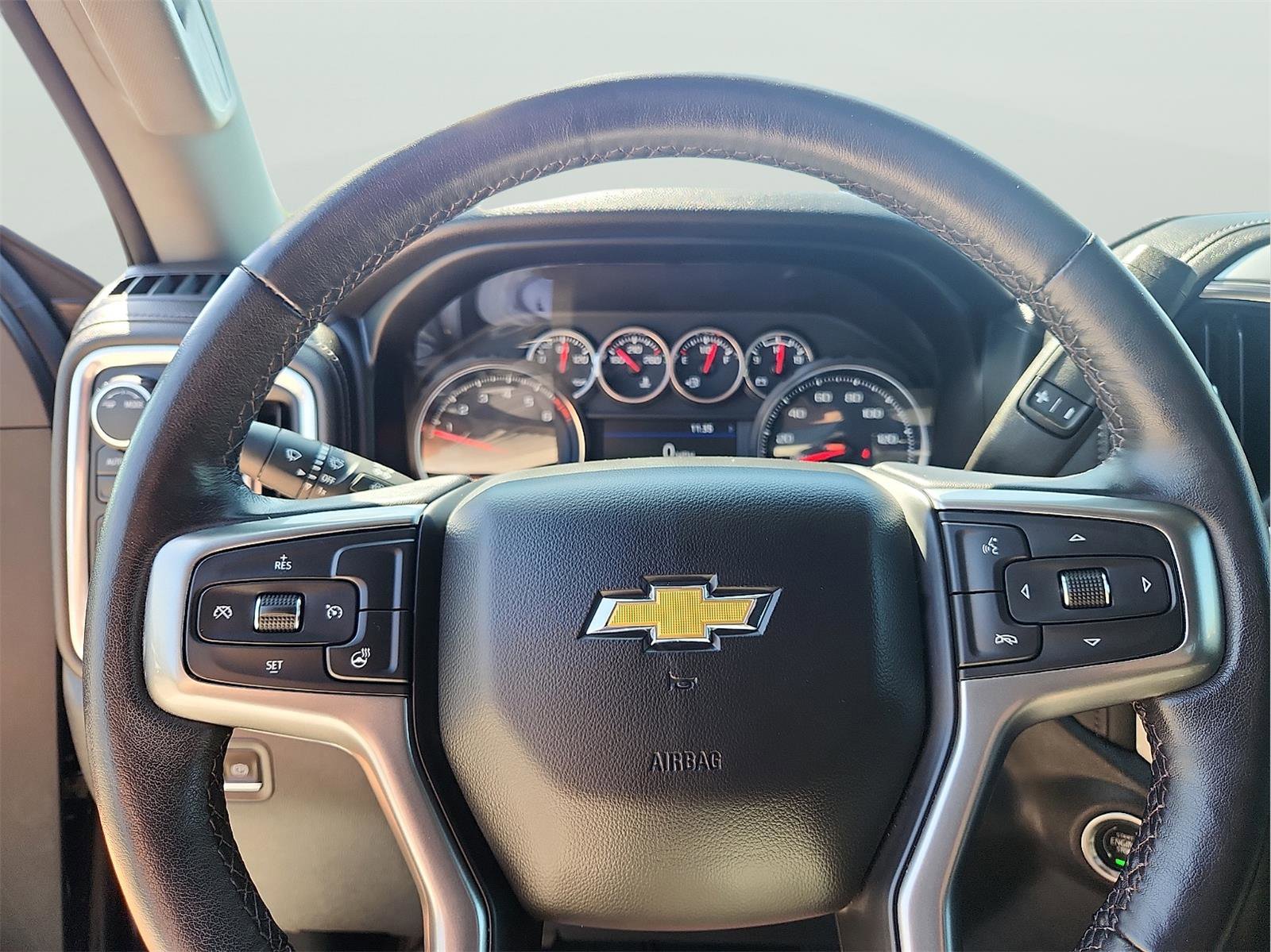 Used 2021 Chevrolet Silverado 1500 LT w/ Bed Protection Package AWD/4WD image 16