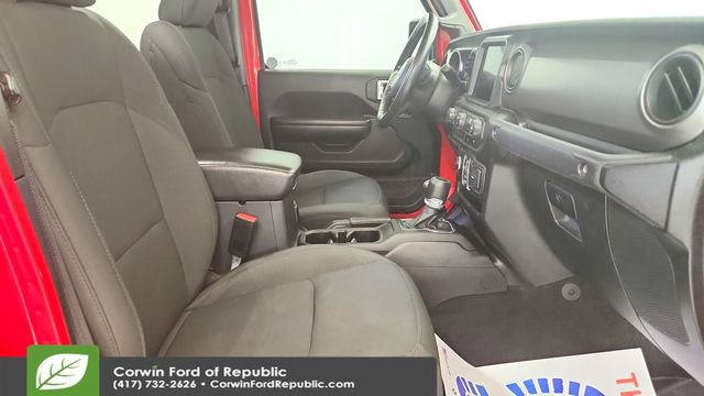 Used 2021 Jeep Gladiator Willys image 23