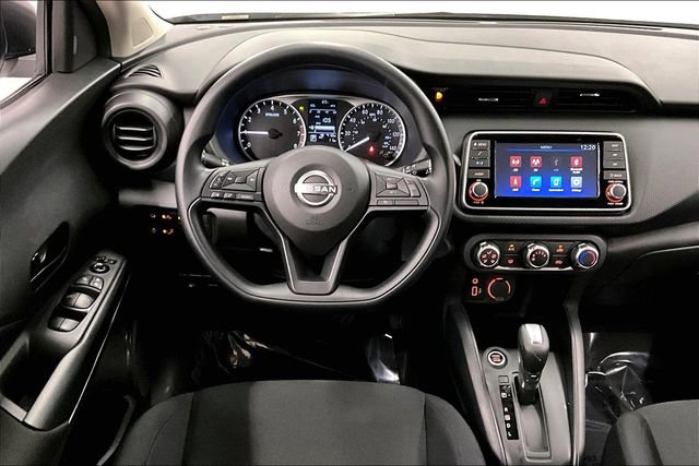 New 2025 Nissan Kicks Play S image 20