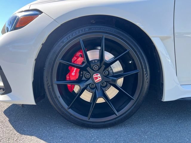 Used 2023 Honda Civic Type R image 12