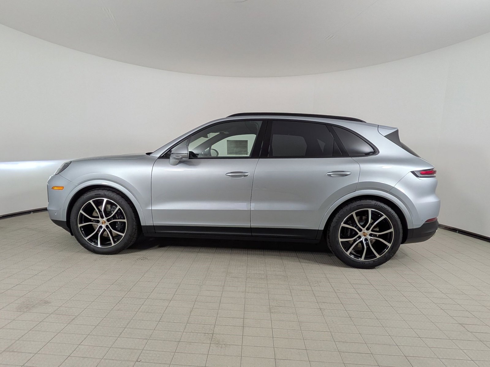 New 2026 Porsche Cayenne AWD/4WD image 2