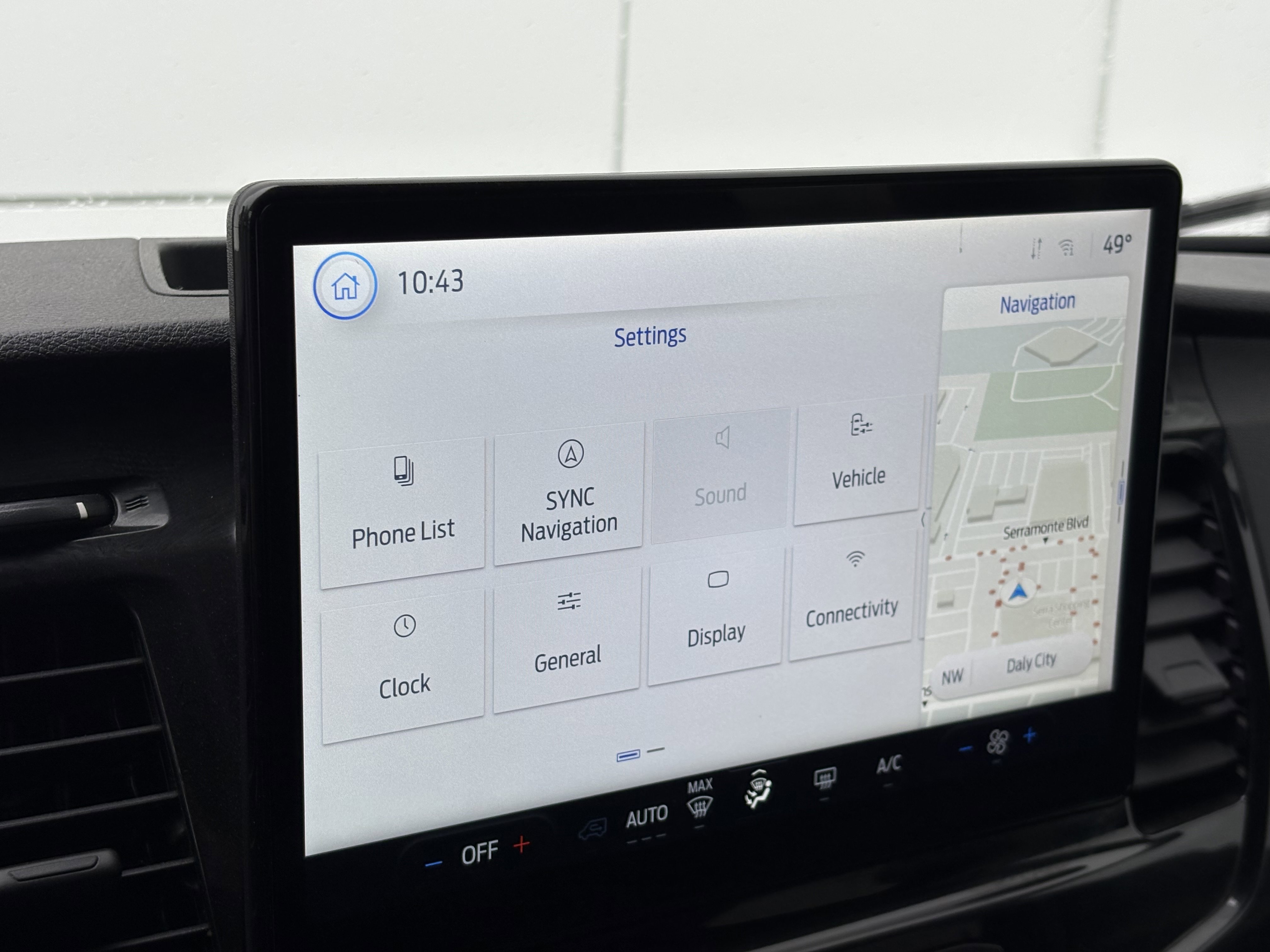 Used 2023 Ford Transit 350 XLT image 16