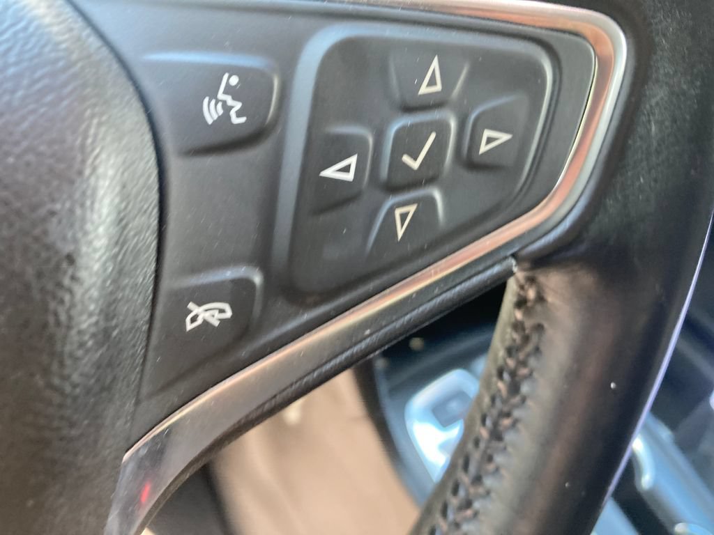 Used 2018 Chevrolet Equinox LT AWD/4WD image 37