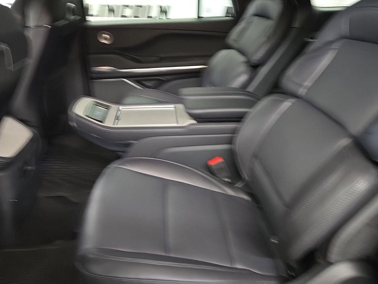 New 2026 Lincoln Navigator L Reserve w/ Jet Appearance Package image 7