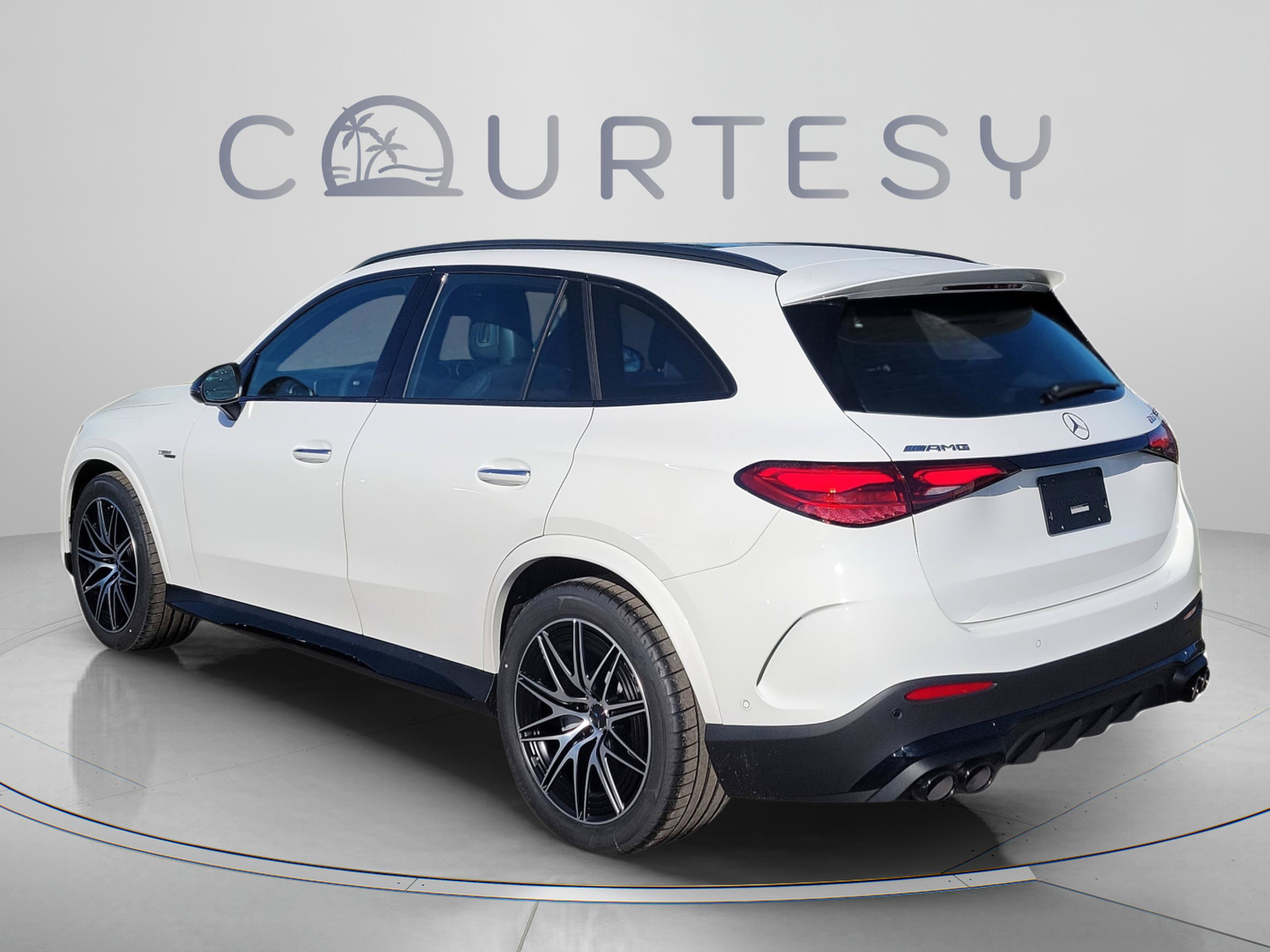 New 2026 Mercedes-Benz GLC 43 AMG 4MATIC image 3