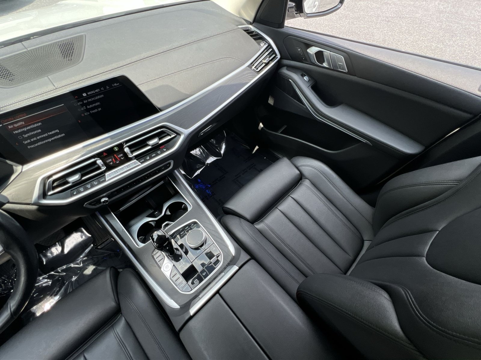 Used 2022 BMW X7 xDrive40i w/ Premium Package AWD/4WD image 14