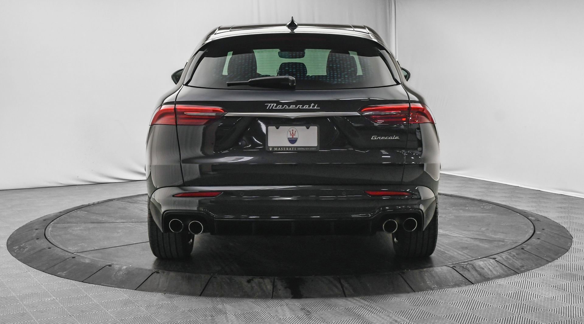 New 2025 Maserati Grecale GT image 6