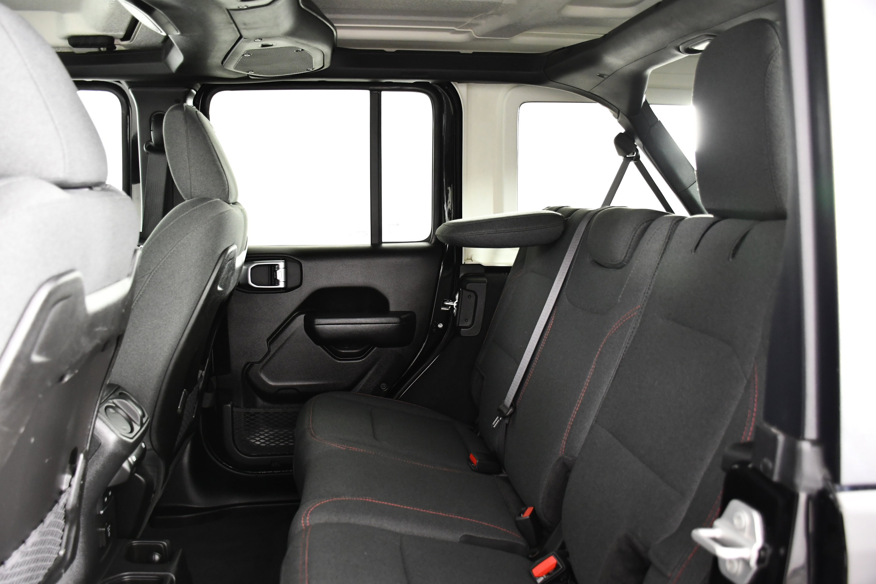 Used 2025 Jeep Wrangler Unlimited Rubicon image 33