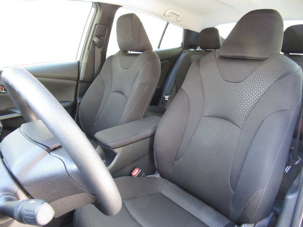 Certified 2020 Toyota Prius LE AWD/4WD image 12