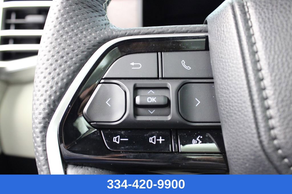 Used 2025 Toyota Sequoia Capstone image 27