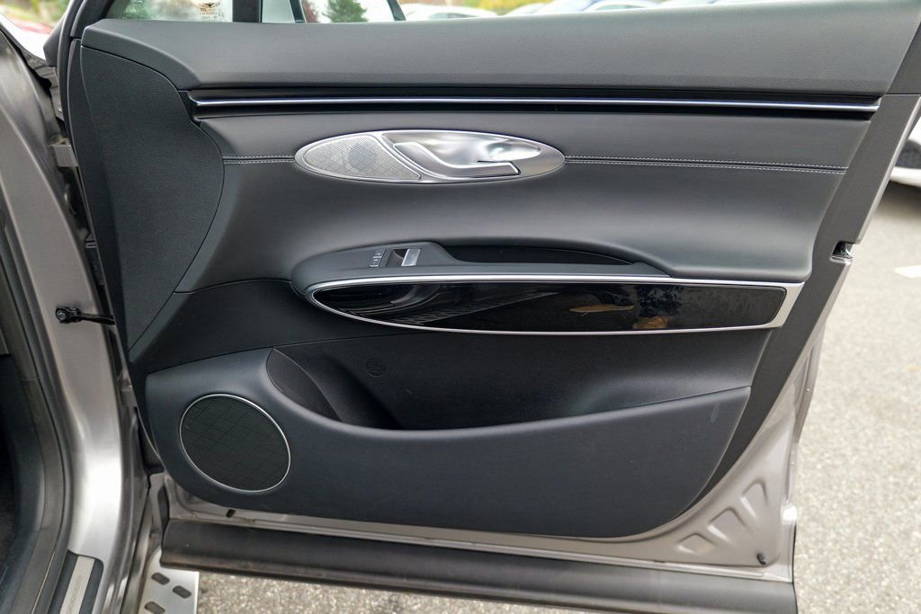 Used 2025 Genesis GV70 2.5T image 37