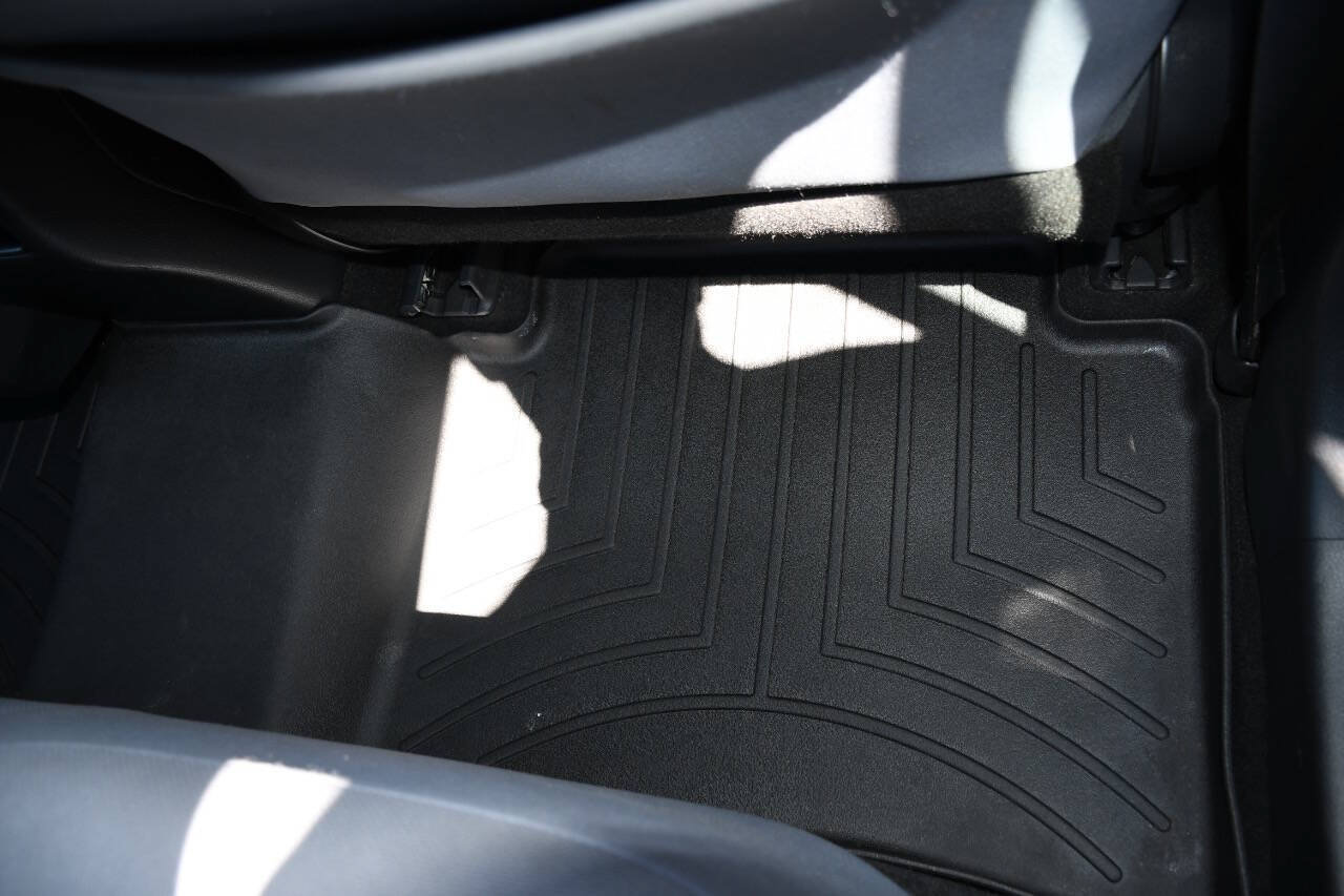 Used 2021 Toyota Corolla SE w/ Carpet Mat Package (TMS) FWD image 20