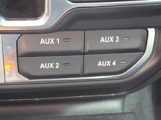 Used 2024 Jeep Wrangler Unlimited Rubicon AWD/4WD image 18