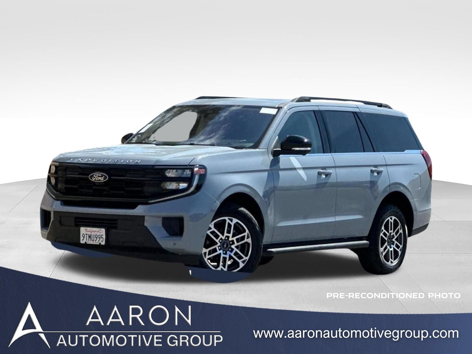 Used 2025 Ford Expedition Active AWD/4WD image 1