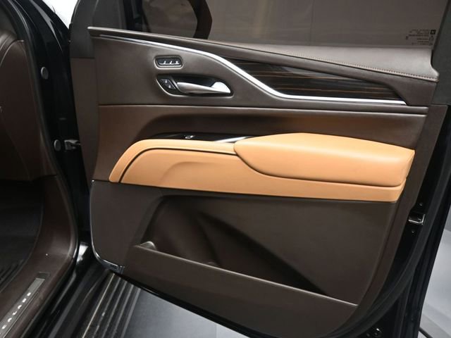 Used 2024 Cadillac Escalade Sport w/ LPO, ONYX Package image 6