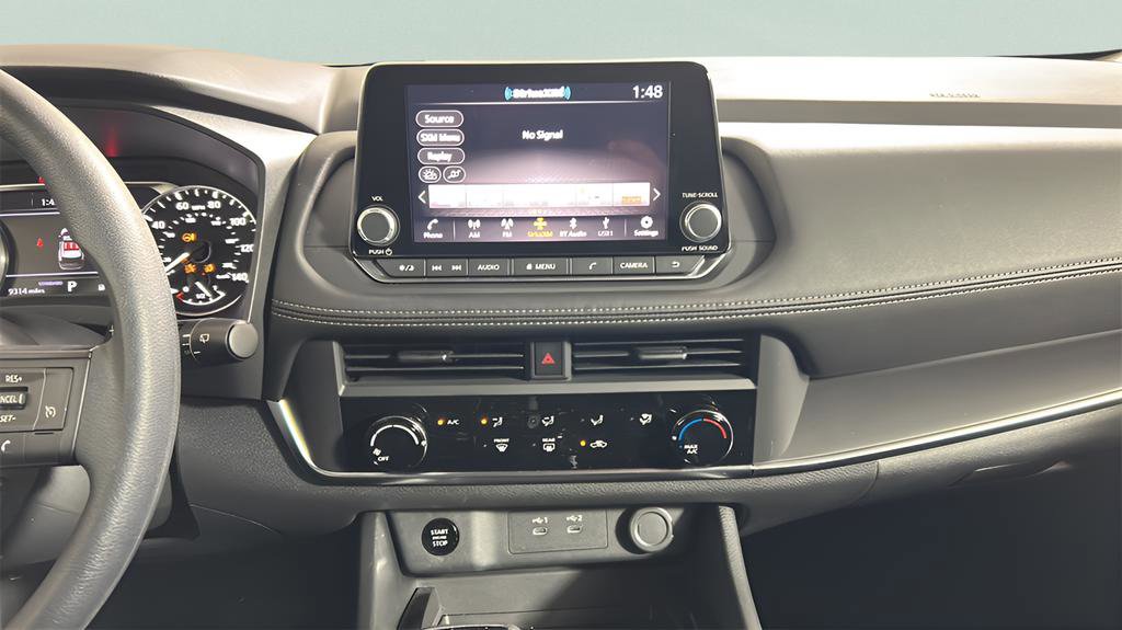 Used 2024 Nissan Rogue S image 39
