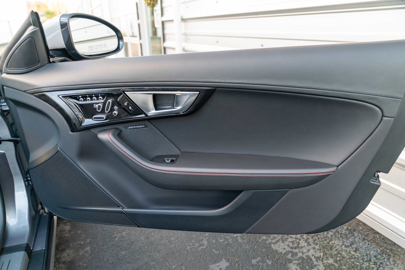 Used 2014 Jaguar F-TYPE S RWD image 22