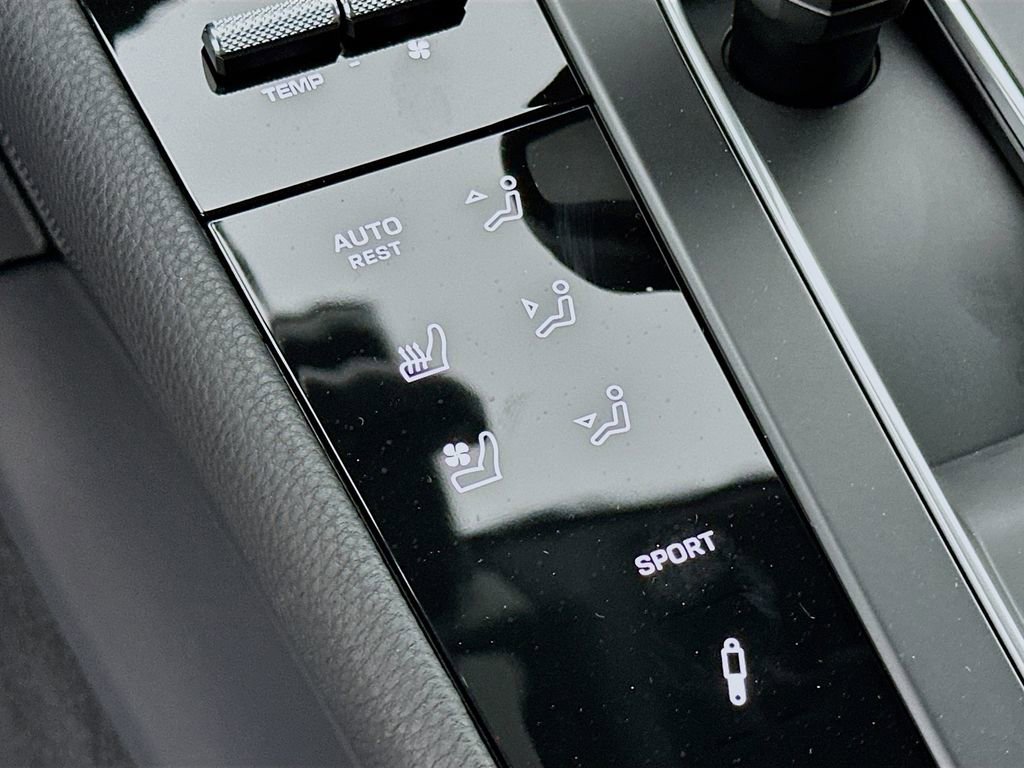 New 2025 Porsche Macan S image 23